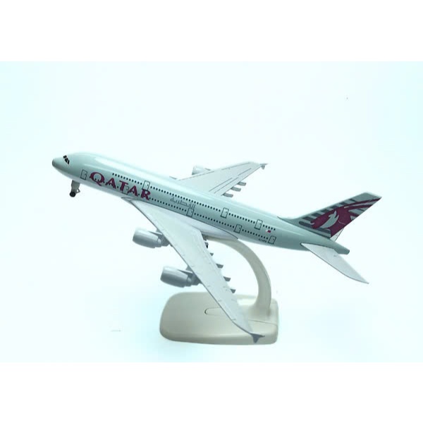 Mô hình máy bay tĩnh  Qatar A380 20cm Qatar