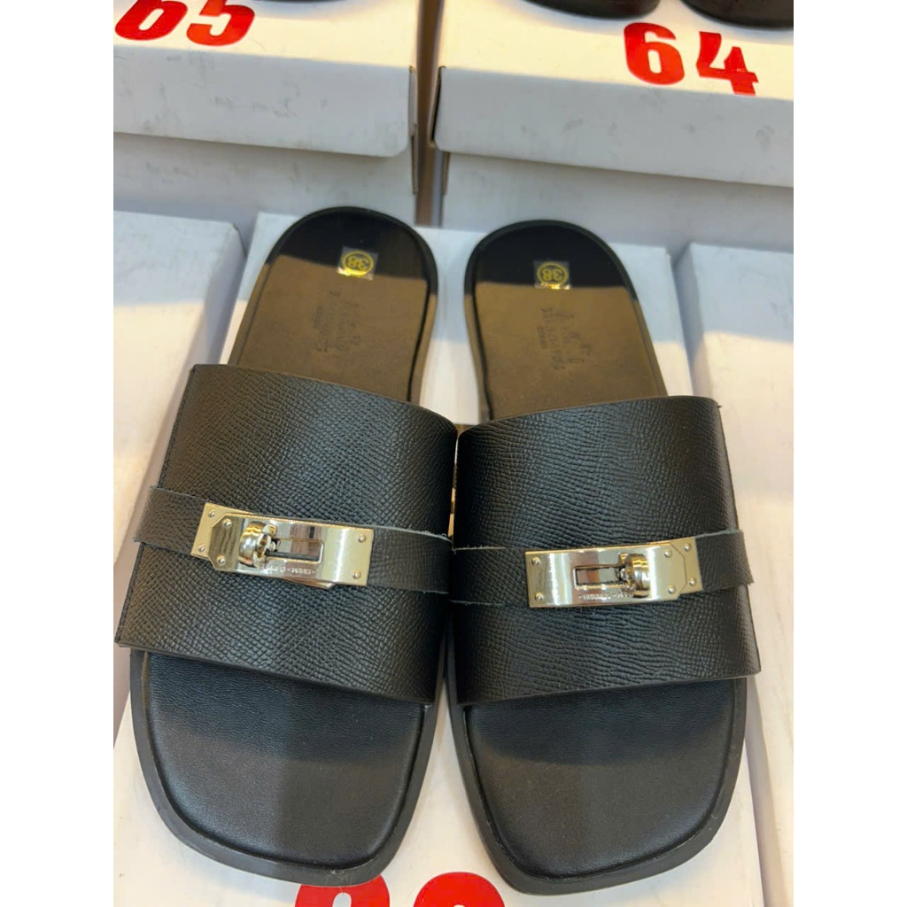 DÉP HM SỪNG TRÂU QUAI DA BÒ ĐẾ GỖ TRÁNG PHÍP 320K