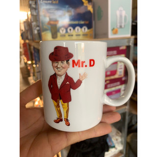 Ly Sứ Có in Hình Ngộ Nghĩnh