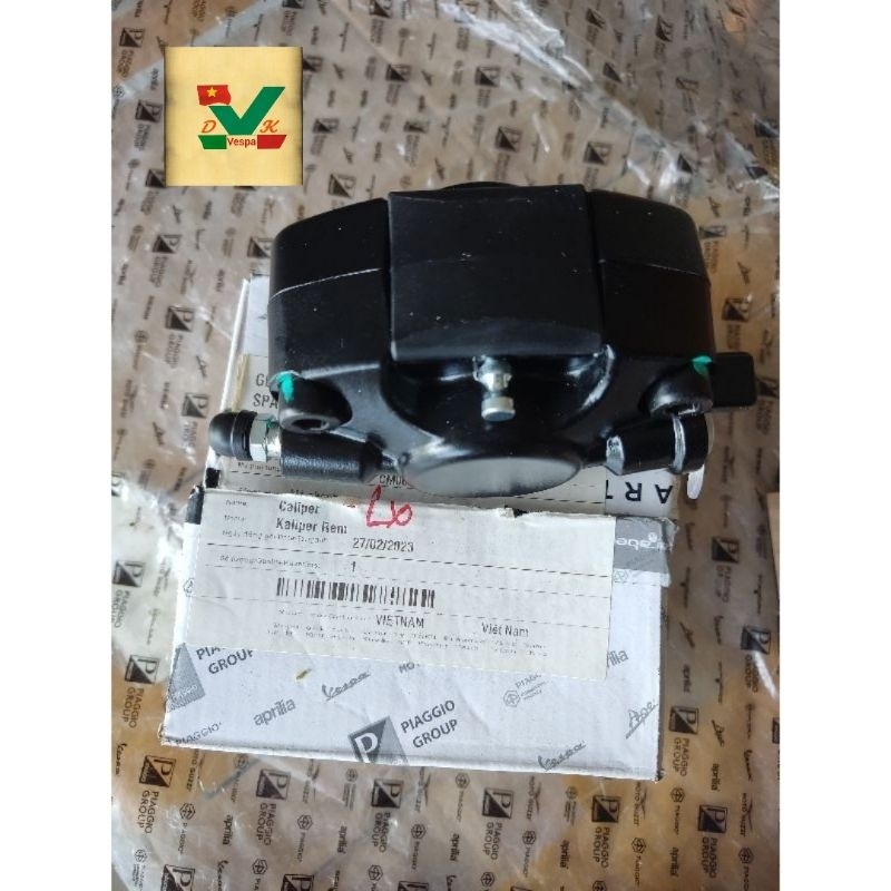 Heo dầu dưới vespa