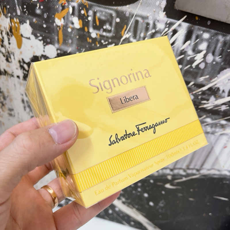 Nước hoa nữ Signorina Libera 100ml ( Vàng )