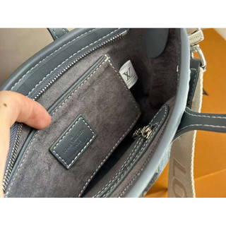 Túi đeo chéo LV cao cấp có sẵn full box