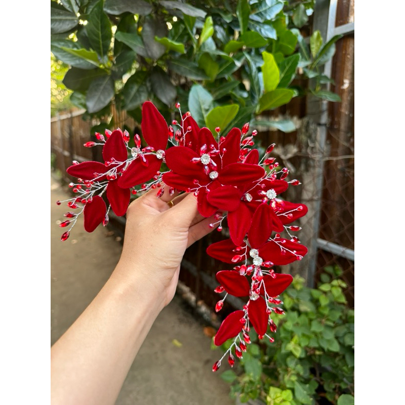 các mẫu cài tóc đỏ cô dâu( 2 cài )
