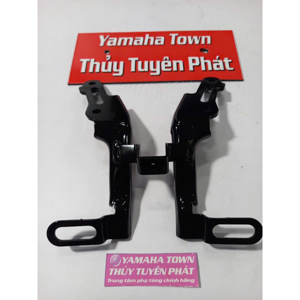 Giá đỡ bên trong đuôi dè biển số Exciter 150 zin chính hãng yamaha