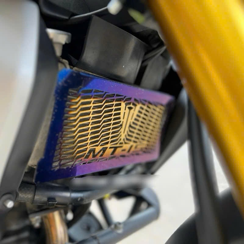 Che két nước Yamaha MT15 - TITAN