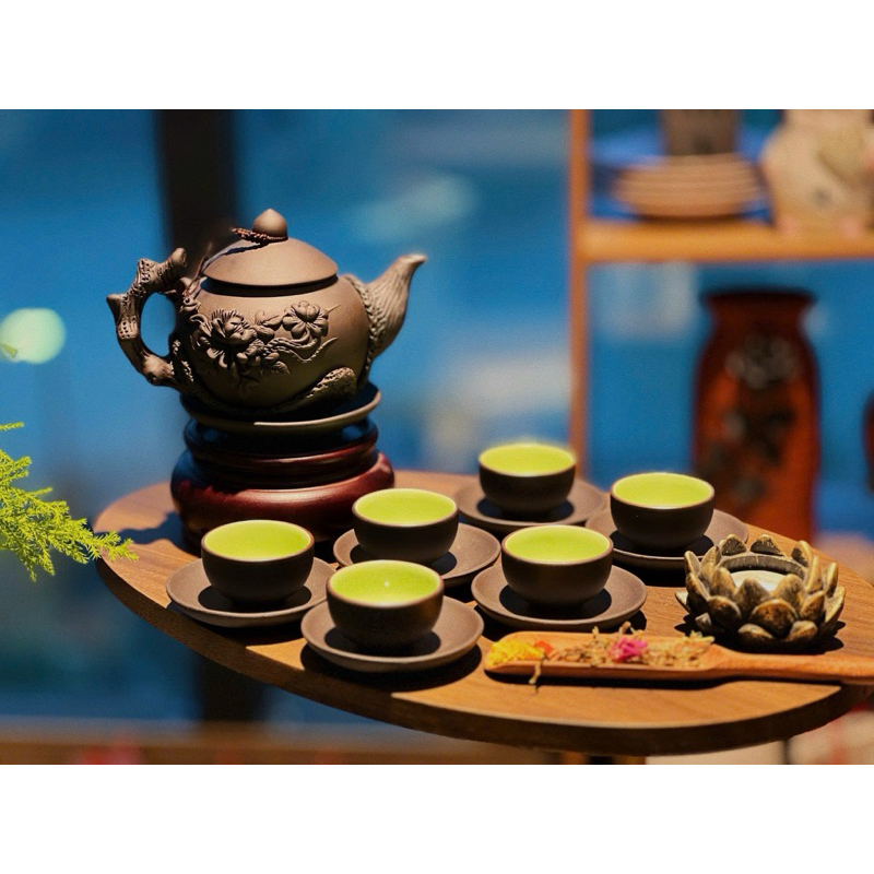 Bộ ấm chén tử sa đắp hoa