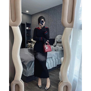 Váy body kem viền đỏ chuẩn Kim Anh Bùi