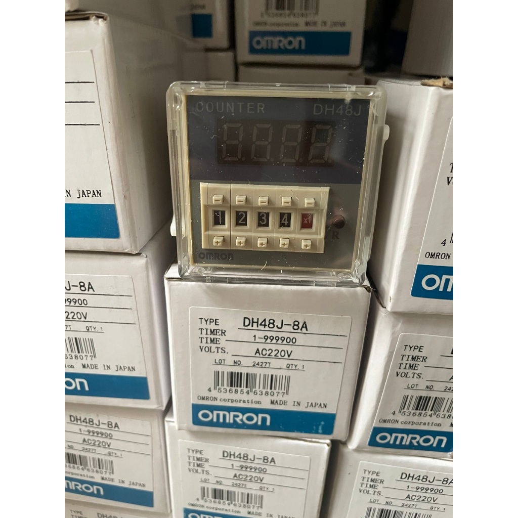 Bộ đếm Omron DH48J-8A (loại dùng với cảm biến NPN)