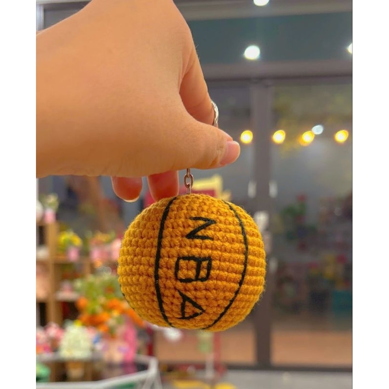 Bóng len handmade - bóng đá len - bóng rổ len - móc khoá quả bóng treo cặp, móc khoá, làm quà tặng -