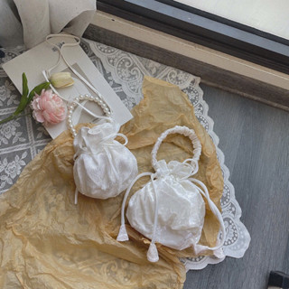  Túi xách cầm tay mix cùng áo dài cho mẹ và bé 