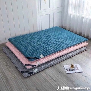 Nệm topper thảo dược trải giường cao cấp đa năng độ dày 3 đến 4cm đủ mọi kích thước giường.