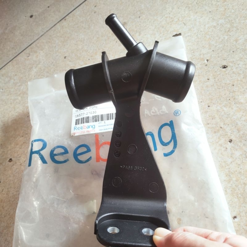 CÚT NƯỚC TOYOTA ALTIS 2005-2016 CAO CẤP