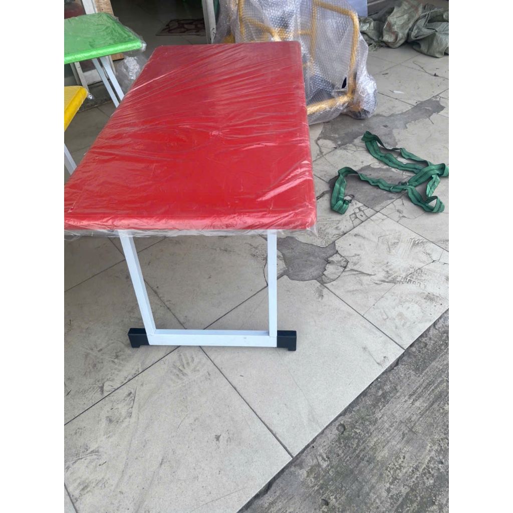 Bàn Nhựa Chân Gấp Cho Bé, Thân Thiện, An Toàn, Thân Thiện Với Môi Trường