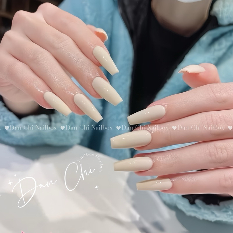 Nailbox Móng Úp Thiết Sẵn Mẫu Sơn Trơn Màu Trắng Sữa