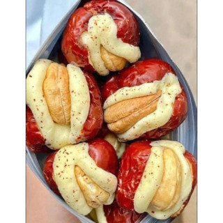 1Kg Kẹo Táo Đỏ Kẹp Sữa Lạc Đà Và Nhân Hạt Điều Dễ Ăn Thơm Ngon Hàng Loại 1, Siêu Ngon