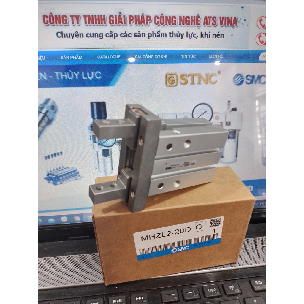 Xi lanh kẹp SMC MHZL2-20D