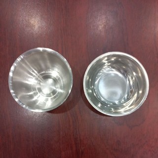 Chén inox dùng trong y tế