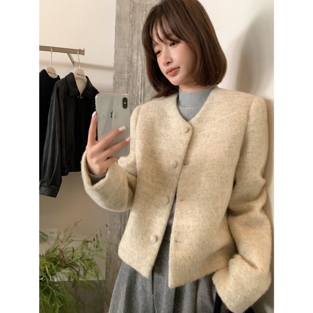 Áo dạ len cừu nữ dáng ngắn lót trần lụa cúc bọc hàng Quảng Châu cao cấp