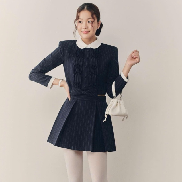 set áo chân váy xếp ly,set đồ nữ sang chảnh,bộ áo croptop tay dài phối nơ bản to chân váy xếp ly K41