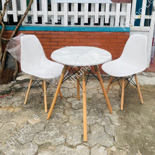 Ghế eames chân gỗ sồi