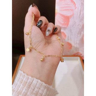 lắc chân charm vuông rơi