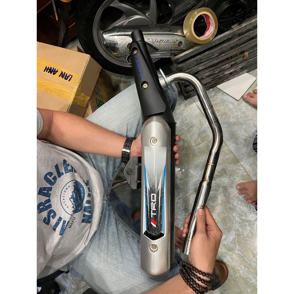 Pô Spark luôn cổ xe Exciter 135 2011 và Exciter 150