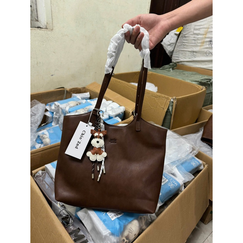 Qc*Tote Chio’2nd charm cún to❤ Size: 36