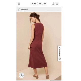 Đầm đen midi cổ V Pacsun