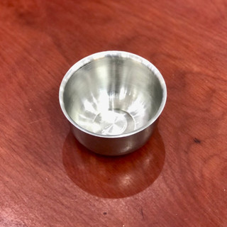 Chén inox y tế sâu/cạn