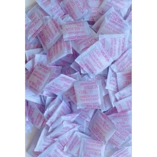 Combo 100 gói hút ẩm nhỏ cỡ 2,5x3cm
