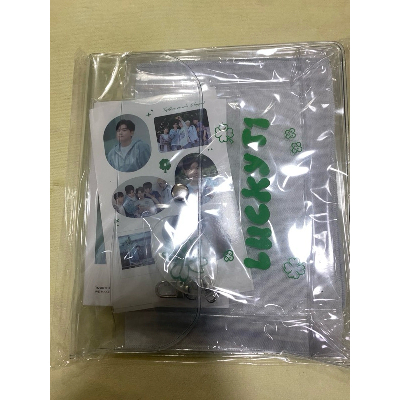 set bundle t1 gumayusi nguyên seal offficial photobook t1 merrch mbs lucky postcard set