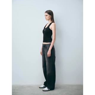 ELEVEN - Áo nữ Tank top Anagram màu Đen