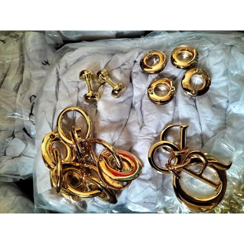 Set phụ kiện dior