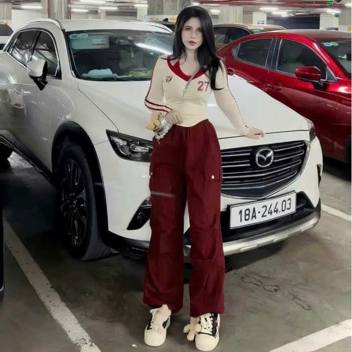 Set Bộ Đồ Nữ HDM Áo Cổ Yếm Croptop Số 27 Mút Ngực Phối Cổ Mix Quần Boom Túi Hộp Freesize