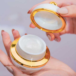  Cao nám kem ngừa nám tàn nhang Magic skin  date 2027 Hộp To 40g  