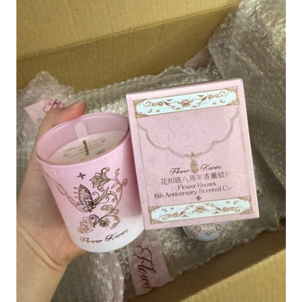 (Sẵn) Nến thơm Flower Knows kỉ niệm 8 năm 8th Anniversary Scented Candle dành cho các nàng ngọt ngào