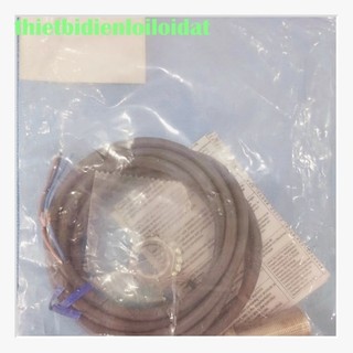 Cảm biến quang Omron E2E-X5E1-Z