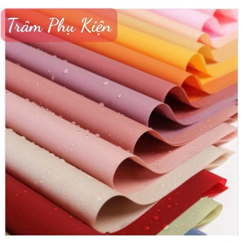 Tập 20 tờ giấy 1 mặt TRƠN ,bóng mờ gói hoa sang choảnh