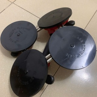 tay hít kính,gạch men