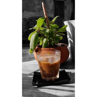 Cà phê rang xay dùng pha phin, thủ công