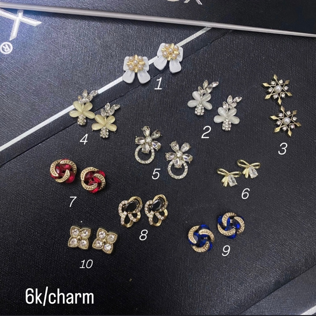 Charm trang trí móng