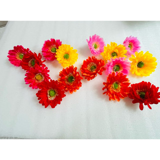 Đầu bông hoa lụa cúc chén.