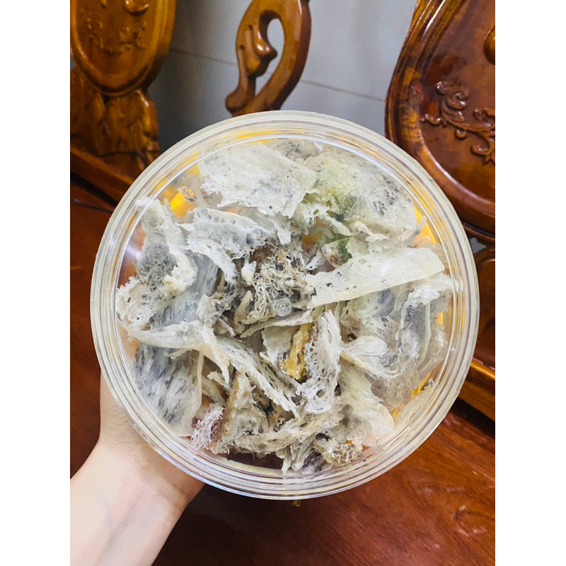 20g yến vụn thô lớn tặng kèm nguyên liệu chưng cùng và nhíp(hộp như hình là 50g ạ 20g shop đựng vào túi zip)