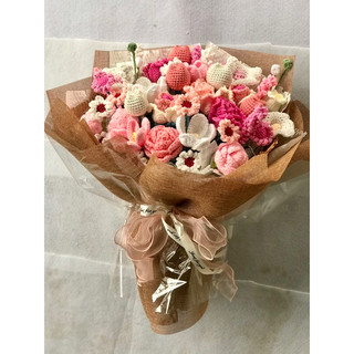 Bó Hoa Tulip len handmade nhiều màu sắc