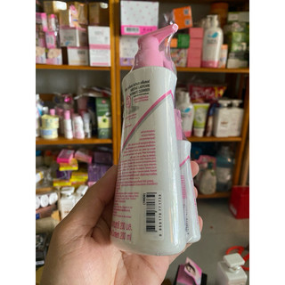 {Mua 1 tặng 1}Dung dịch vệ sinh phụ nữ Mistine Ladycare