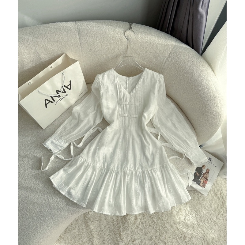 Đầm Trắng Xô Thêu Nổi Tay Dài Anna - Sammy Dress