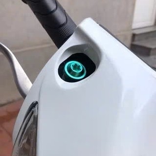 Ốc Chân Gương Titan Và Salaya Gắn Xe Máy