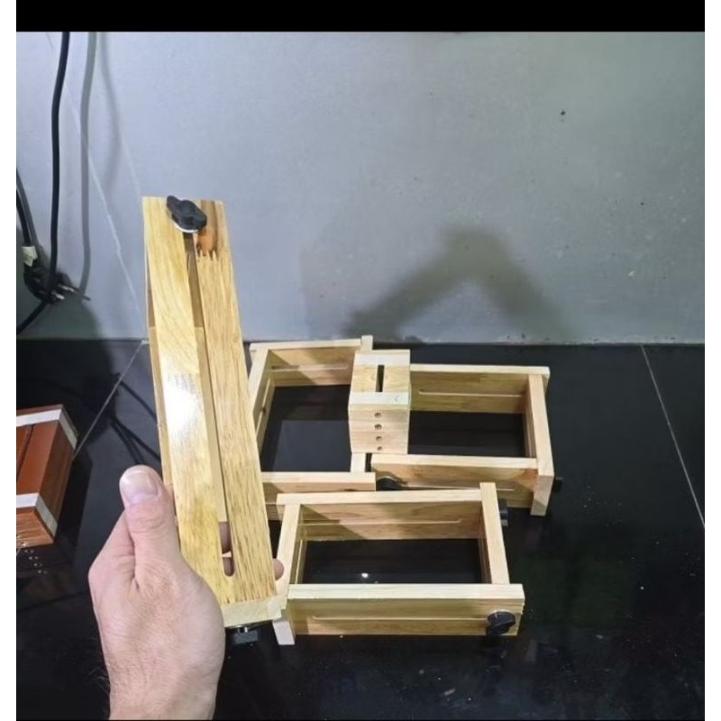 khuôn đóng pin 18650,21700 khuôn chuyên đóng  pin xe điện, pin máy khoan, sạc dự phòng.