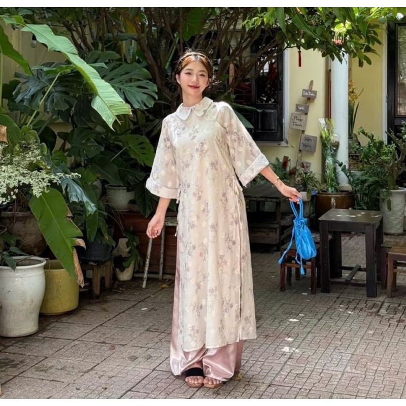 Áo dài cổ sen tơ thêu hoa, áo dài cách tân Khánh yên