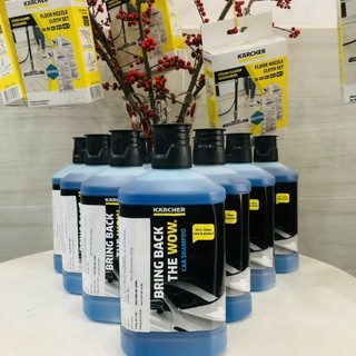 Nước rửa xe đa năng mạnh mẽ, bảo vệ thành phần của xe Karcher 3in1 RM610 - 1L  chính hãng.